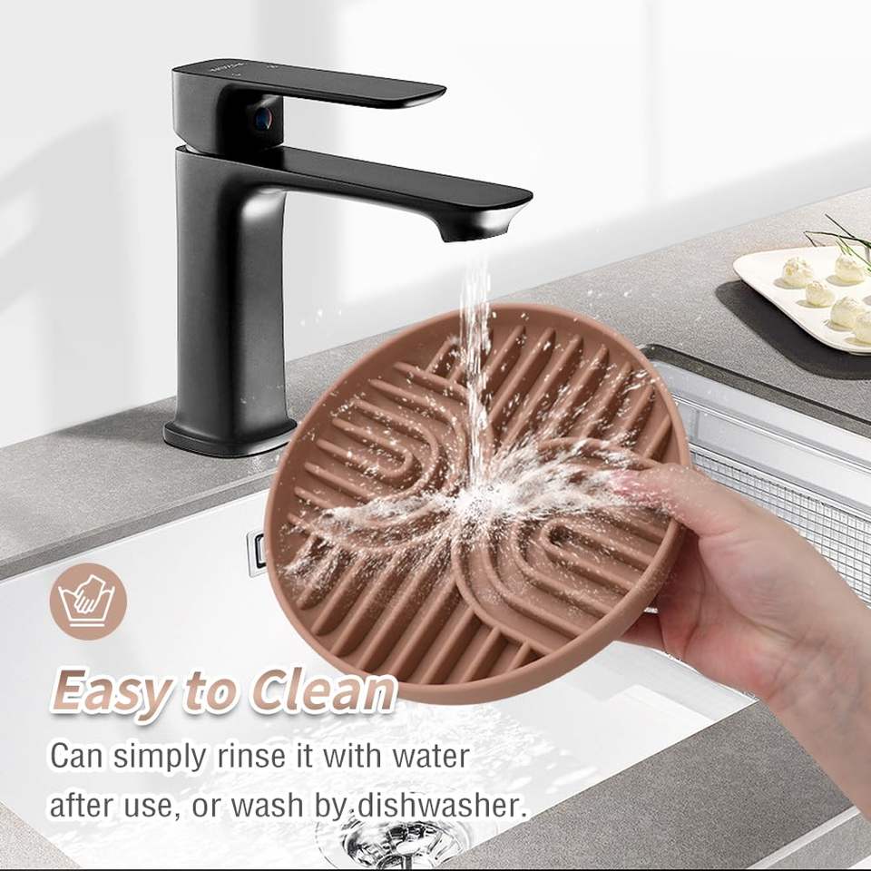 Silicone Pet Slow Food Bowl Licking Mat and Puzzle Feeder