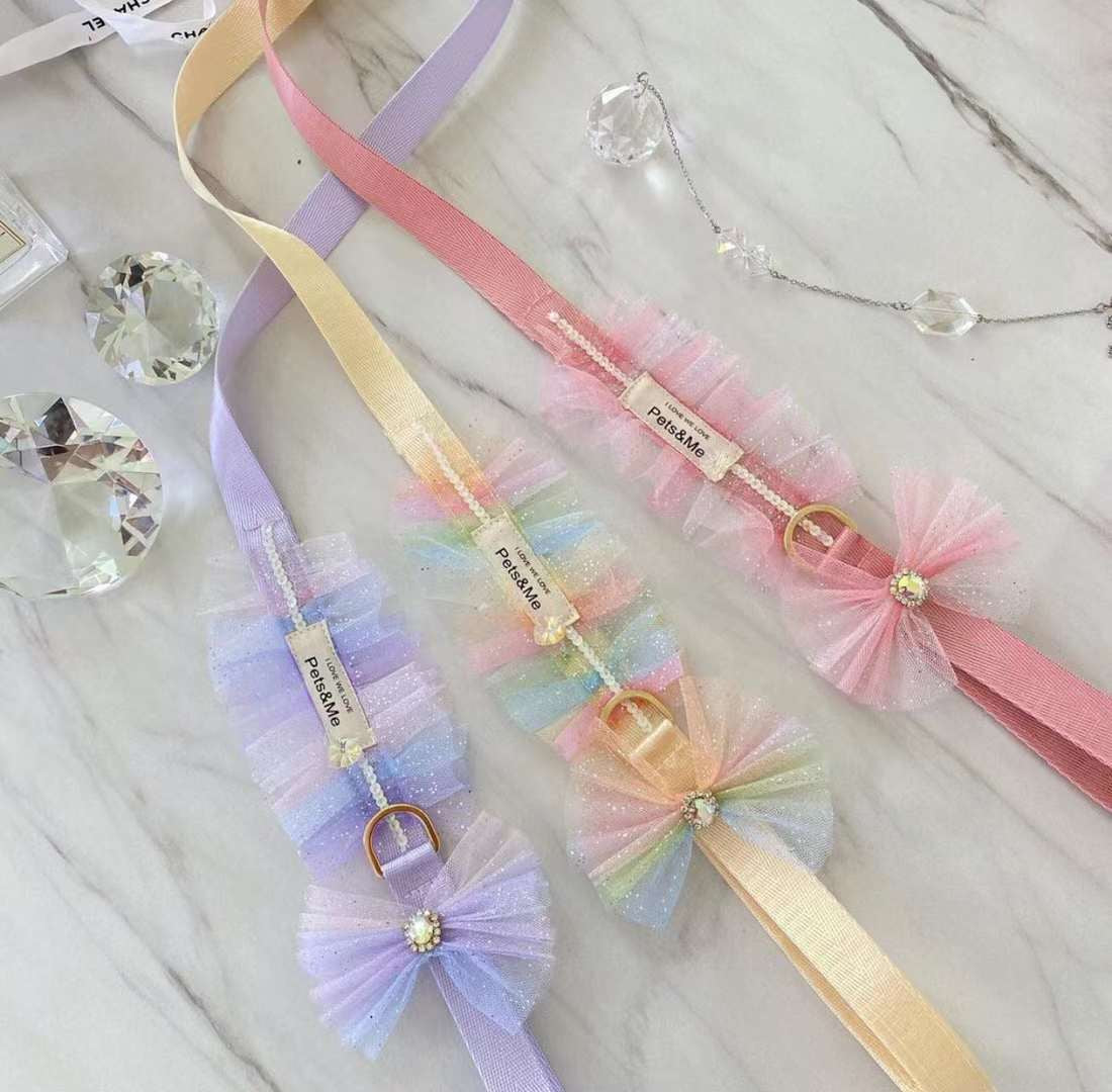 带皮带的闪光线束