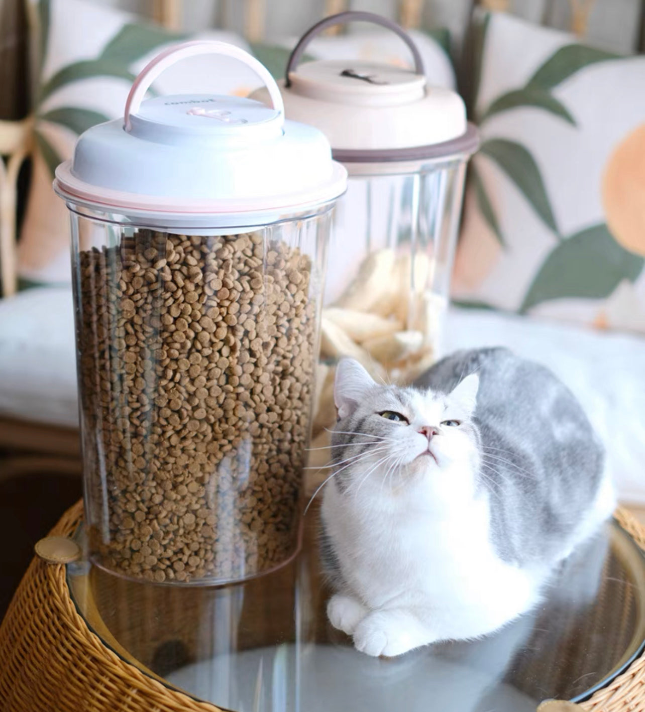 Food Storage 3.5L Vacuum Seal with Handle in White & Pink