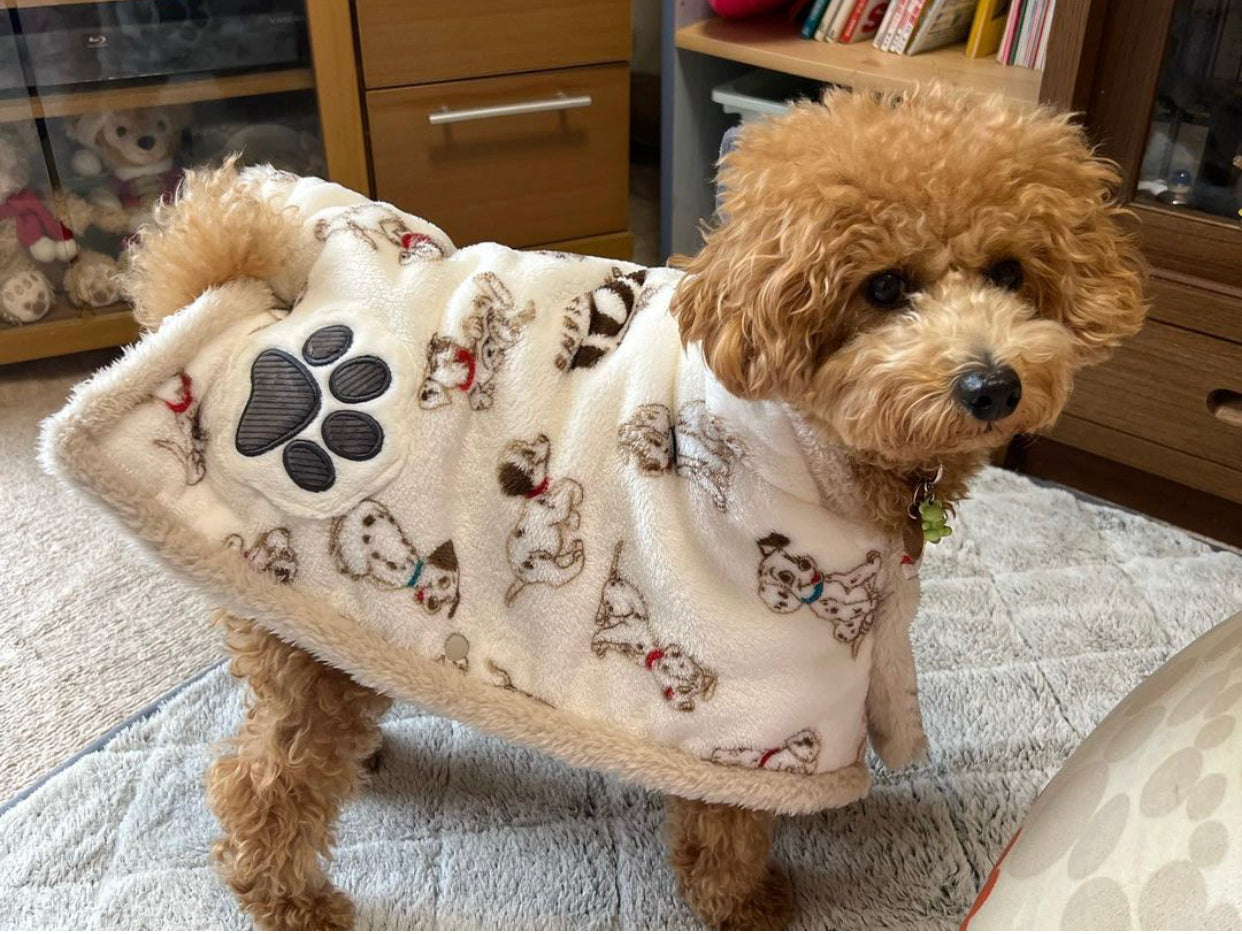 101 Dalmatians Blankets to Wear - Online Only