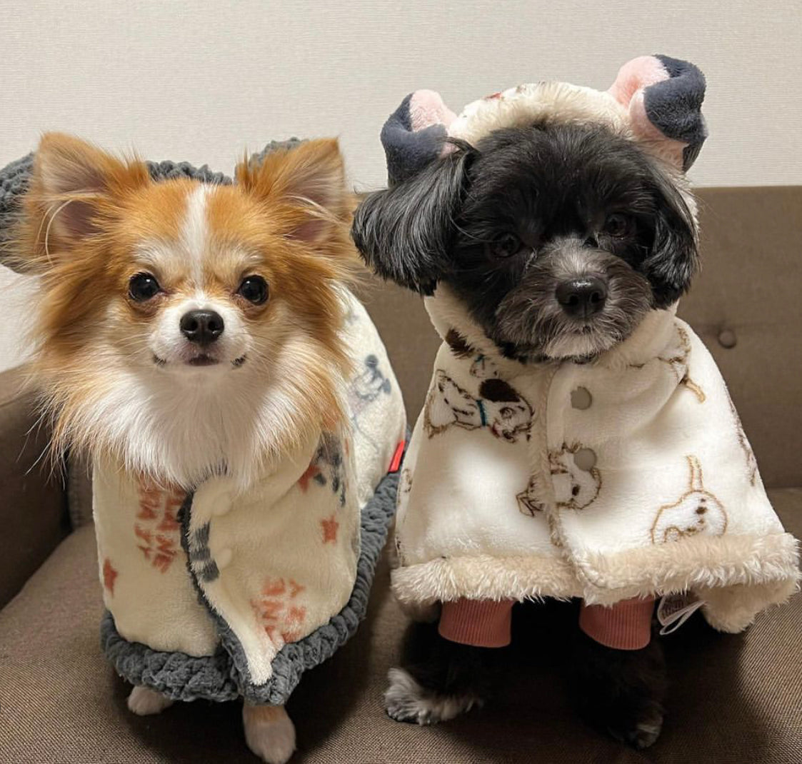 101 Dalmatians Blankets to Wear - Online Only