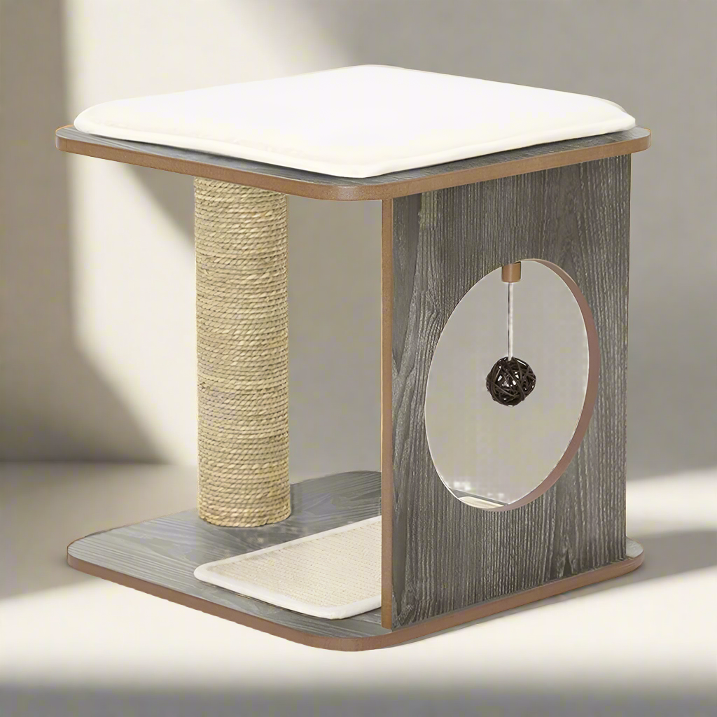 Taily Scratching Post Cube