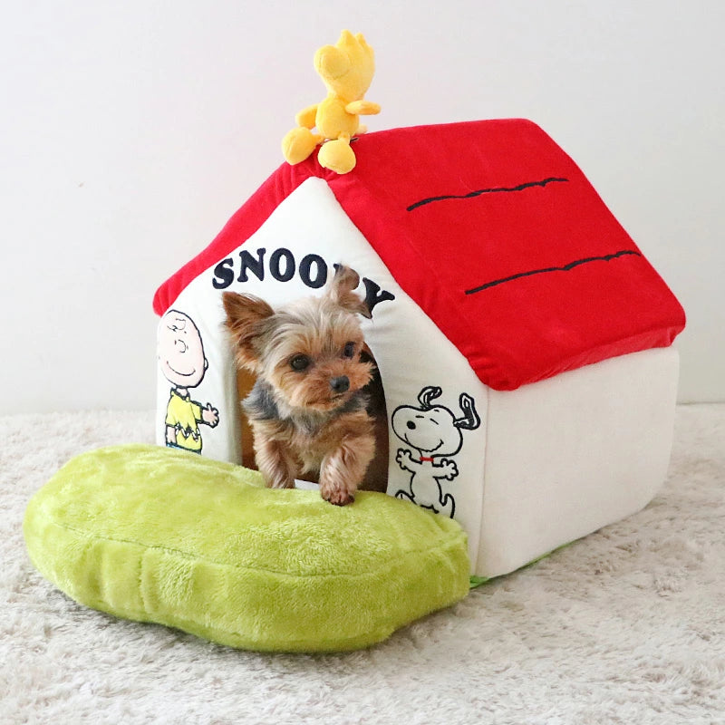 Stylish dog bed Snoopy Red roof house Garden accessories Dome Red roof Cat Small dog Care Fluffy All year round Cushion Sofa Cuddler Character Plush Pet House