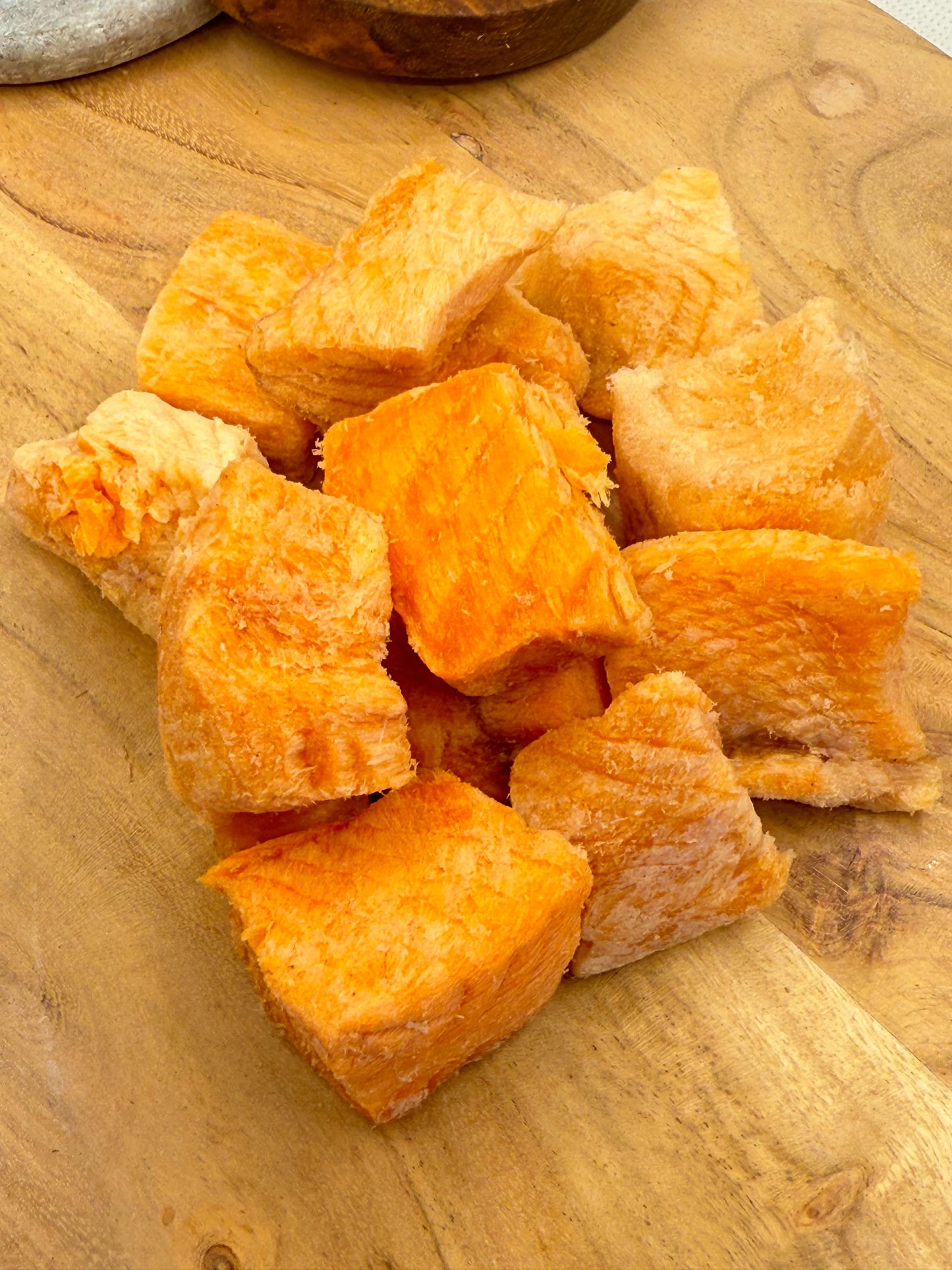 Freeze Dried King Salmon Bites 100g | Dog Knight