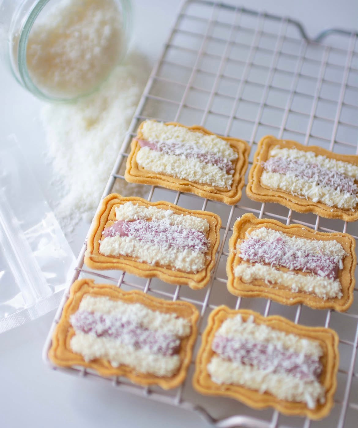 Iced Vovo Coomkies 12 pk