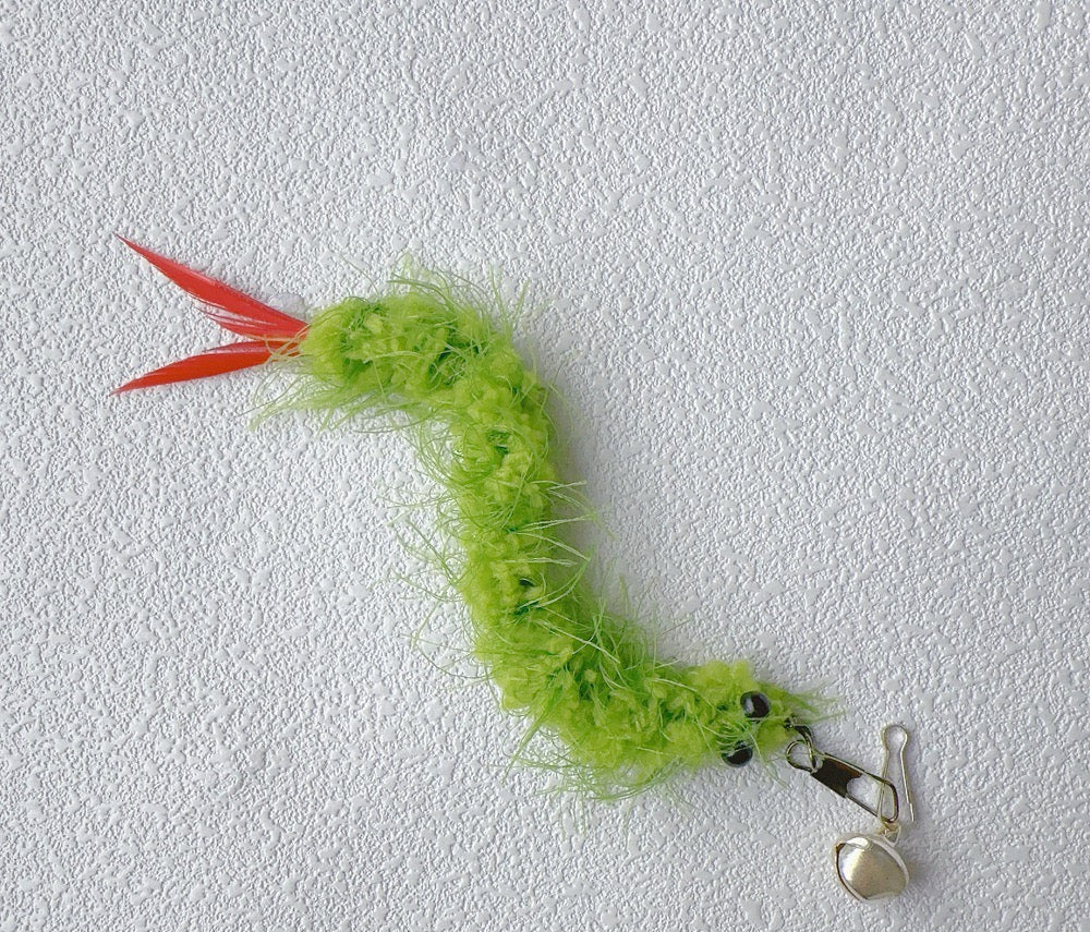 Bugs Cat Teaser – Interactive Feather Wand Toy for Cats