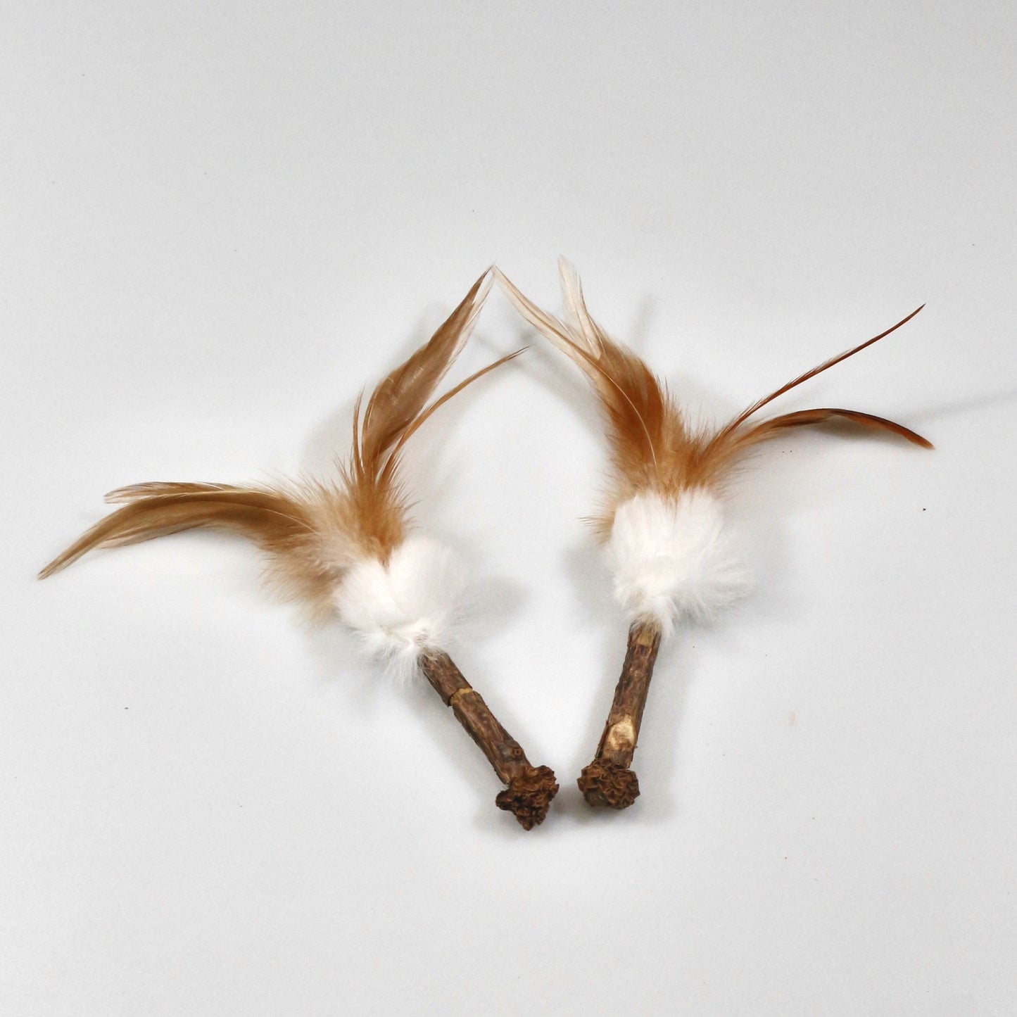 Silvervine Dental Stick with Feather and Insect Gall Fruit Toy