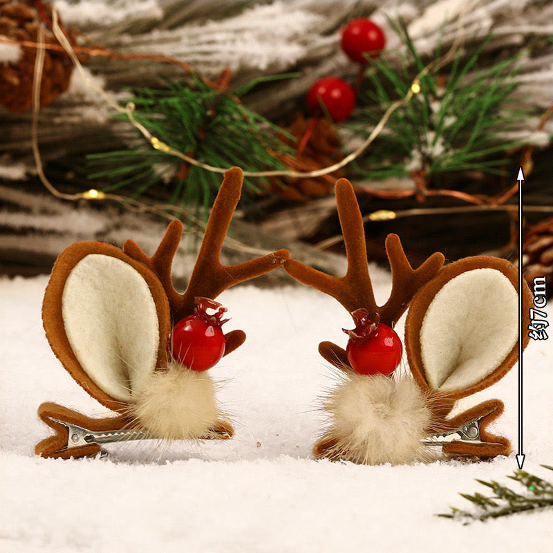 Reindeer Hairclip