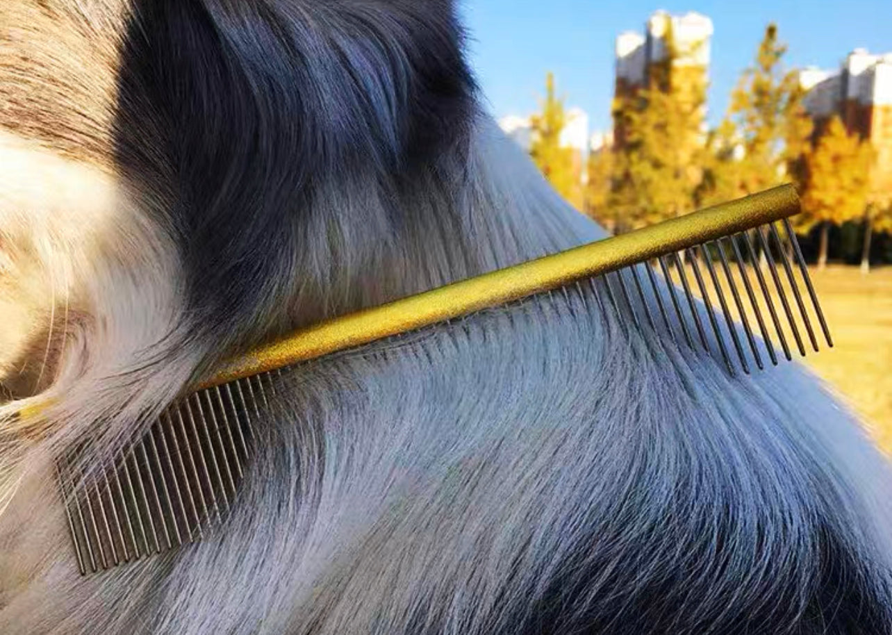 Pet Comb for Tangles and Knots